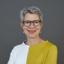 Cornelia Barth